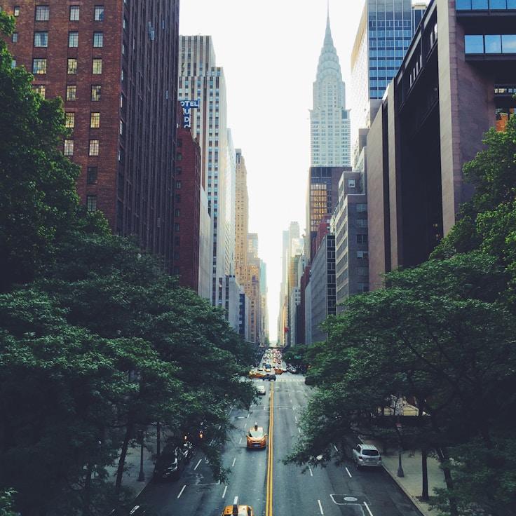 Parents evaluating schools in Spain